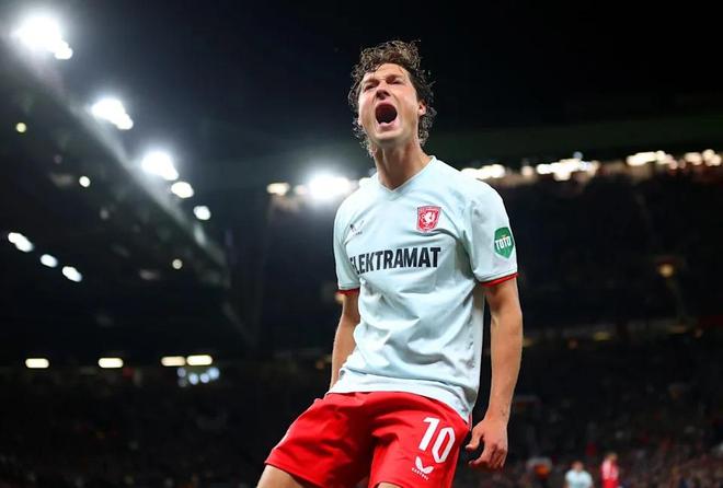 7年迷失后,这位前锋用助攻找回自己 7年迷失后,这位前锋用助攻找回自己