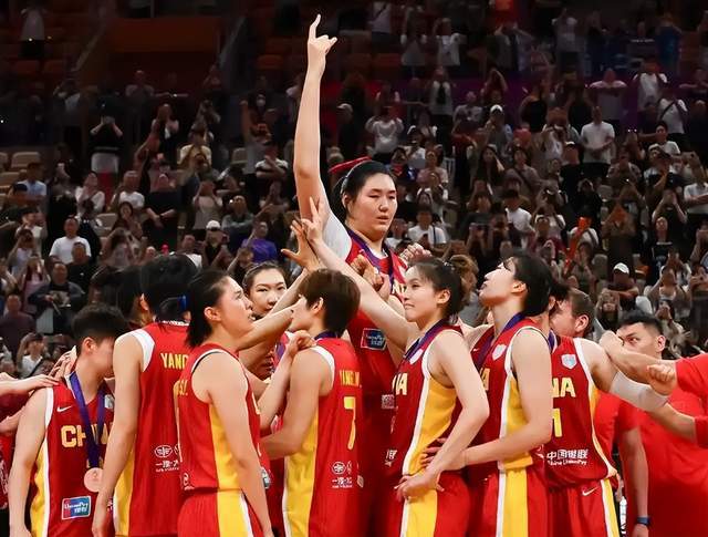 拒绝5个月集训！中国女篮名单中4人离队，宫鲁鸣无可奈何，忍了吧