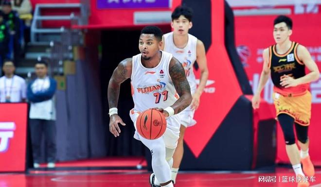 CBA又一巨人杀手！掀翻浙江后力挫江苏：福建为季后赛疯狂续命！