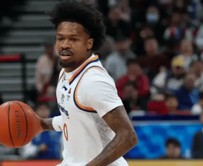 上海111-86大胜新疆 球员评价：8人优秀，3人及格