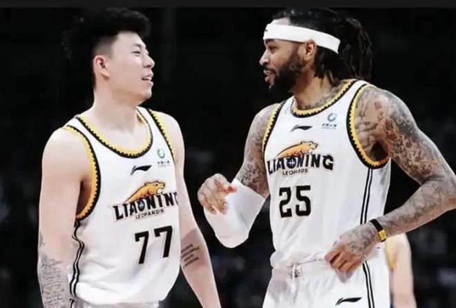 莫兰德与张镇麟打趣：你为了和老婆在大城市上海选择了抛弃我