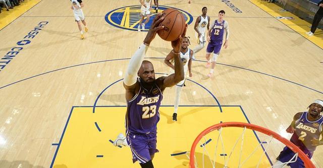 詹姆斯26+8+11库里休战 湖人轻取勇士 詹姆斯26+8+11库里休战 湖人轻取勇士