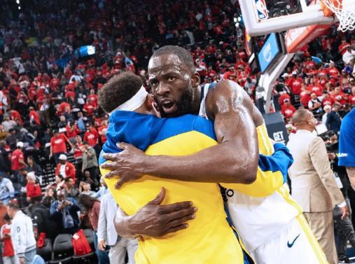 库里：追梦带病出战防住了伦纳德，他的影响力无与伦比