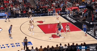 送走兩位全明星，公牛成了東部第一