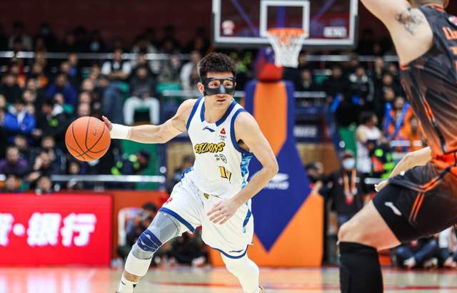 浙江广厦遭遇严重打击!王牌后卫遭遇重伤,王博冲冠难度提升 浙江广厦遭遇严重打击!王牌后卫遭遇重伤,王博冲冠难度提升