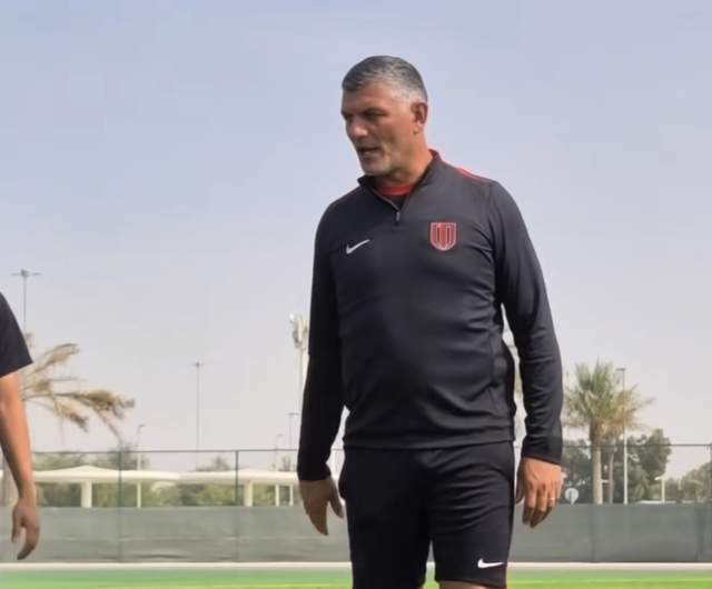 成都亚冠试新阵，韦林顿+韦世豪两翼齐飞 索罗金首秀 4外援可出战