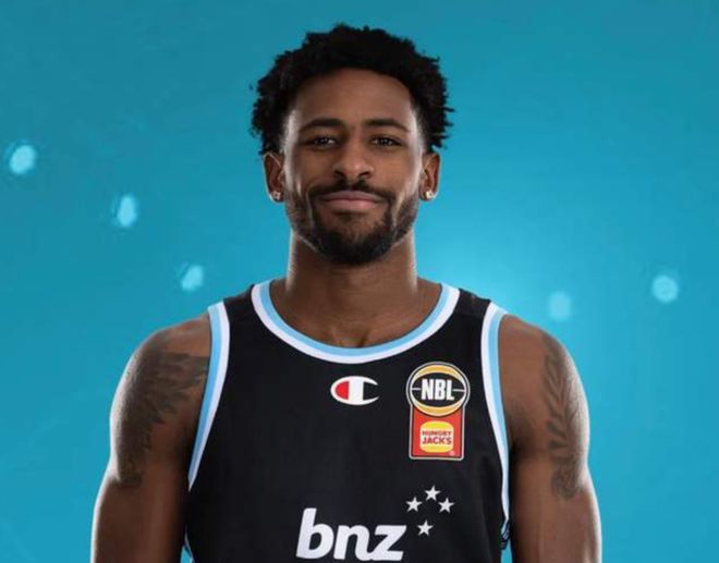 CBA记者:辽宁队签下第六名外援,1米93的锋线球员 CBA记者:辽宁队签下第六名外援,1米93的锋线球员