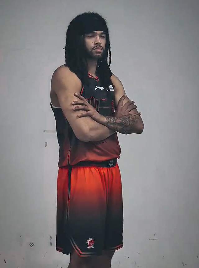 完成注册!山东大外拍摄写真,呆呆萌萌,邱彪或用他当奇兵争季军 完成注册!山东大外拍摄写真,呆呆萌萌,邱彪或用他当奇兵争季军