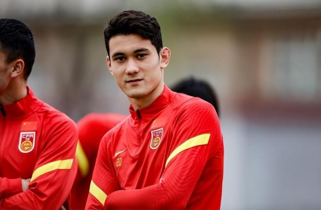 拜合拉木要是去成都蓉城！本赛季他能提前锁定主力吗？引发热议