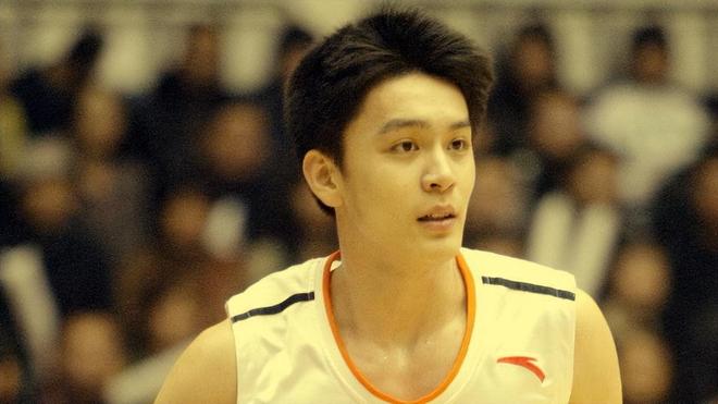 厚积薄发!杨鸣12年前让位成就辽篮王朝,而今他承诺辽宁永远是家 厚积薄发!杨鸣12年前让位成就辽篮王朝,而今他承诺辽宁永远是家