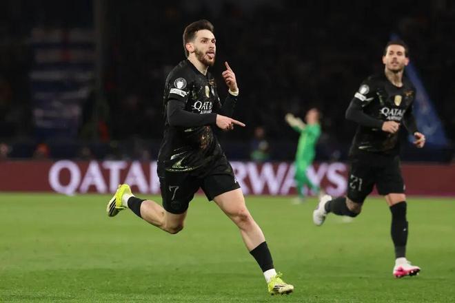 神之一手，助巴黎5比2复仇切尔西