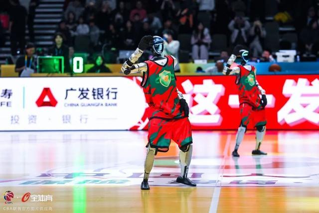球星助阵、机器人天团出道！广发银行亮相CBA全明星周末
