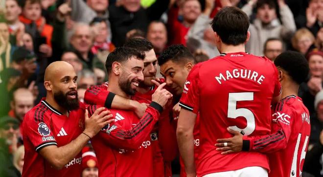 冲击欧冠席位,曼联“啃老”真香 冲击欧冠席位,曼联“啃老”真香