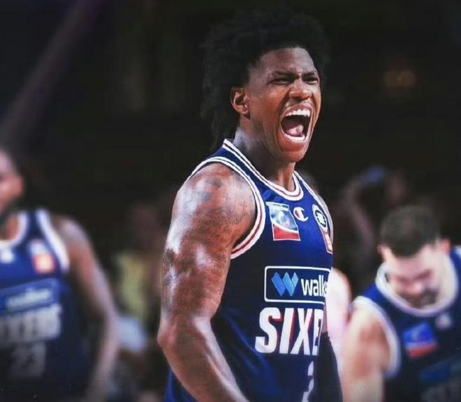 场均24.8分,媒体人:北京首钢仍在追逐上赛季同曦外援戴维斯 场均24.8分,媒体人:北京首钢仍在追逐上赛季同曦外援戴维斯