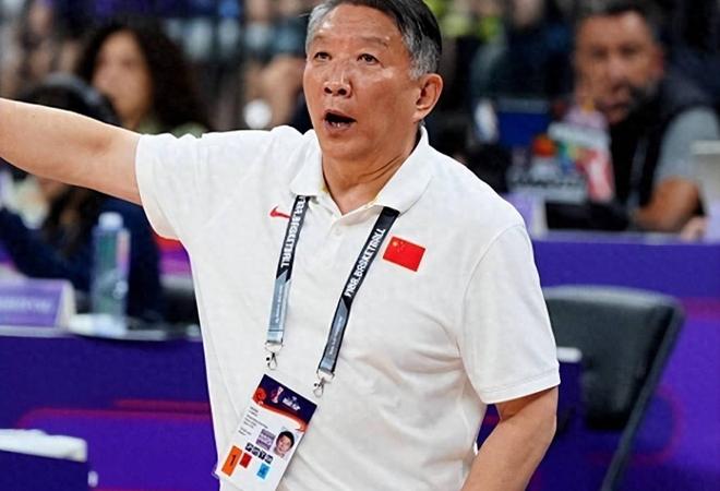 中国女篮世预赛提前晋级，王思雨大爆发，三人无语拖后腿