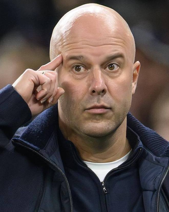 利物浦欧冠2连败，斯洛特压力不小！凌晨4点，红军死磕加拉塔萨雷