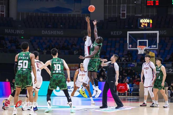 【CBA联赛】第二十七轮|浙江稠州金租95-101不敌南京天之蓝 【CBA联赛】第二十七轮|浙江稠州金租95-101不敌南京天之蓝