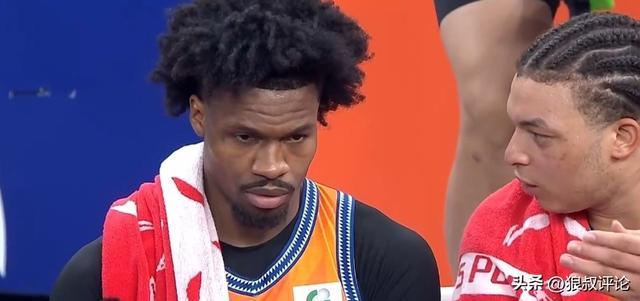 上海主帅：古德温攻守两端表现非常好，他和洛夫顿是球队的发动机