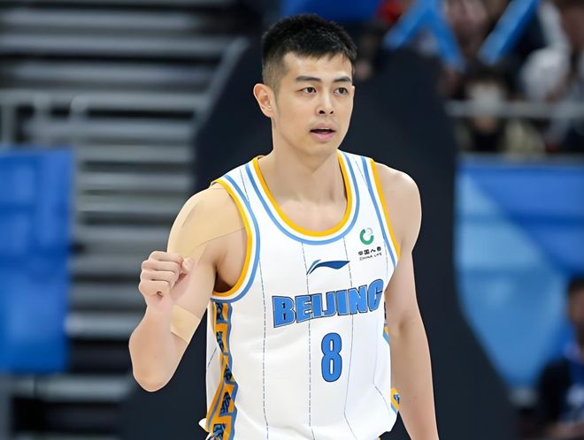 输福建5分！揪出3个“废柴”，坑惨了首钢队