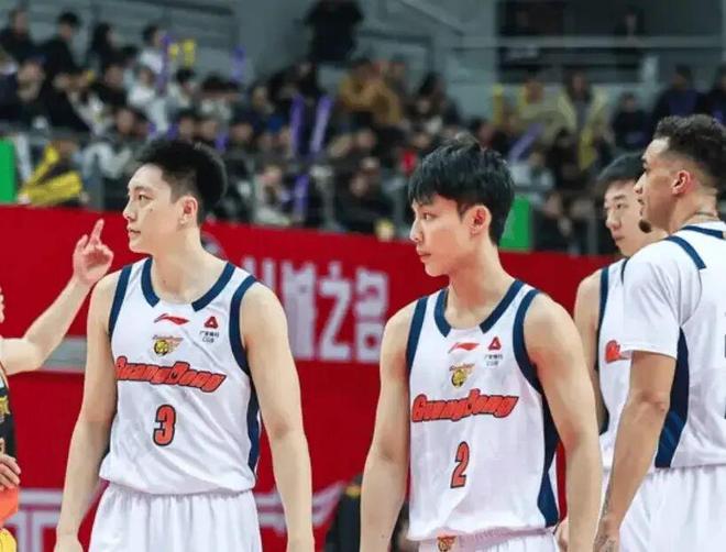 篮板成短板 广东东阳光队客场不敌上海久事