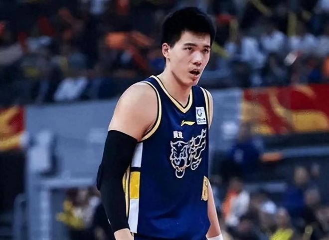 突发!焦泊乔离队,广东内线-1,多项数据创生涯新低,广东难了 突发!焦泊乔离队,广东内线-1,多项数据创生涯新低,广东难了