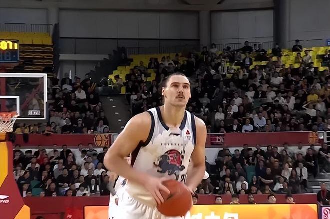 23次失误酿苦果！山东男篮94-100负山西，三连胜终结排名跌至第六