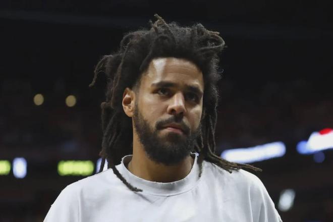 追光｜说唱明星要打CBA，咋回事？