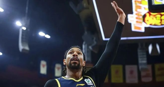 广东男篮今日动态更新！陈老板全力支持，朱总极限操作，焦泊乔赛季报销