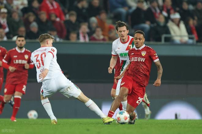 德甲：汉堡无欲无求，奥格斯堡能否走出低谷？汉堡VS奥格斯堡