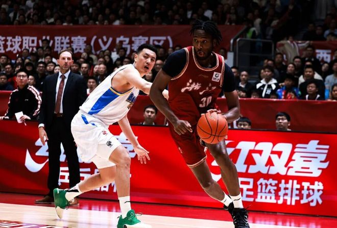 浙江男篮官方:现场男球迷李某使用不文明用语 被行政立案调查 浙江男篮官方:现场男球迷李某使用不文明用语 被行政立案调查