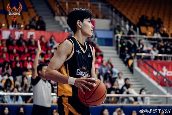 杨舒予社媒：希望大家理性观赛，每个球员都是优秀且坚韧的