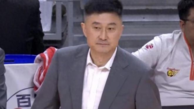 崔永熙11分广东轻取广厦，杜锋指导完全有资格继续傲娇