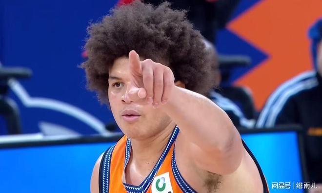 恭喜广东队!洛夫顿公然摆烂,上海男篮惨遭重大打击! 恭喜广东队!洛夫顿公然摆烂,上海男篮惨遭重大打击!