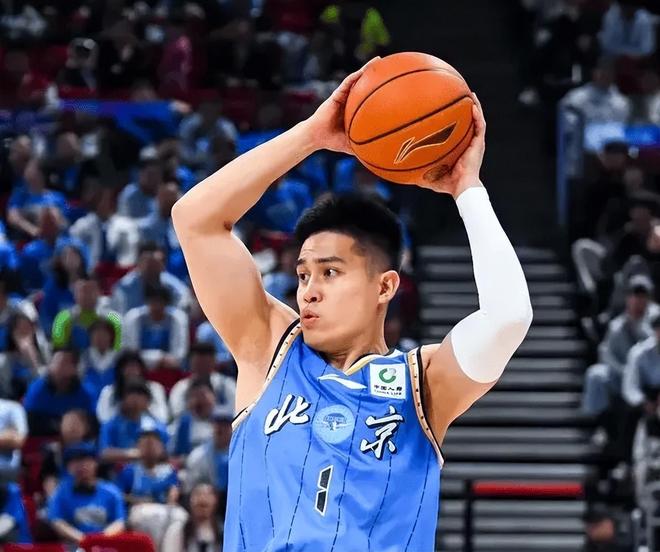 北京106-92战胜南京 球员评价：4人优秀，3人及格，3人低迷