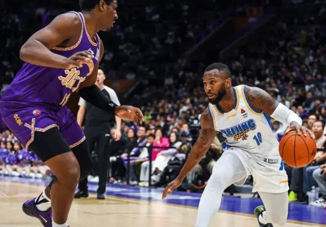 北京84-65战胜北控 球员评价:2人优秀,5人及格,3人低迷 北京84-65战胜北控 球员评价:2人优秀,5人及格,3人低迷