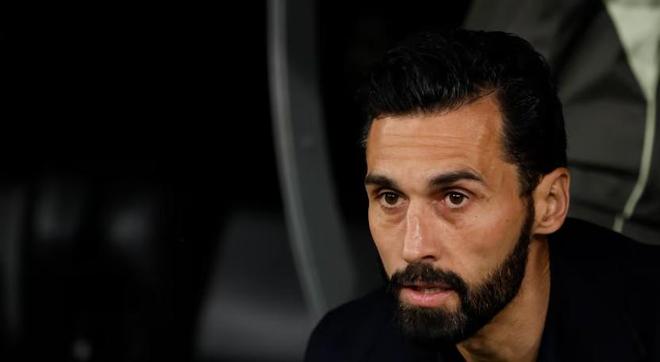 阿斯谈阿韦洛亚：心思只放在放在拜仁身上，放弃联赛不可原谅