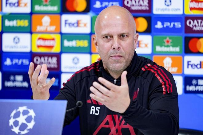 利物浦0射正输2-0后,斯洛特放话:明天还得这么踢 利物浦0射正输2-0后,斯洛特放话:明天还得这么踢