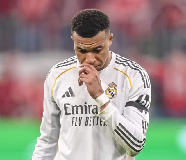 欧冠出局 79岁佛爷安抚全队！皇马换帅势在必行：两人候选