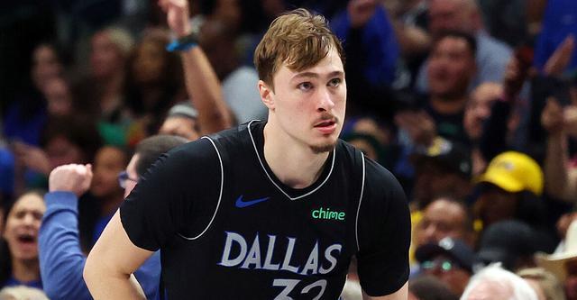 历史最年轻！弗拉格19岁106天斩获至少45分5篮板5助攻