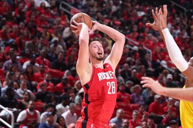 当41岁的詹姆斯出战45分钟，当湖人将不可能变为可能