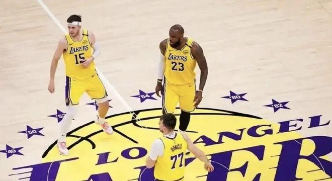 离谱到家！湖人G4故意输球！？就为了这个...