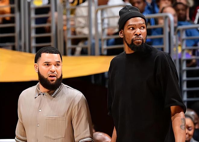 火箭没杜兰特真不行！多出手27次仍输球，无牵制点后没一个能进的