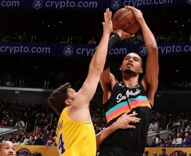 26分钟40分,估计只有他这个少林武僧才能做得到吧? 26分钟40分,估计只有他这个少林武僧才能做得到吧?