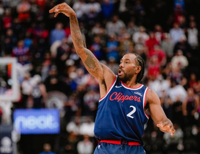 真战神!小卡31分钟爆砍45分,快船全场轰153分,25分大胜森林狼 真战神!小卡31分钟爆砍45分,快船全场轰153分,25分大胜森林狼