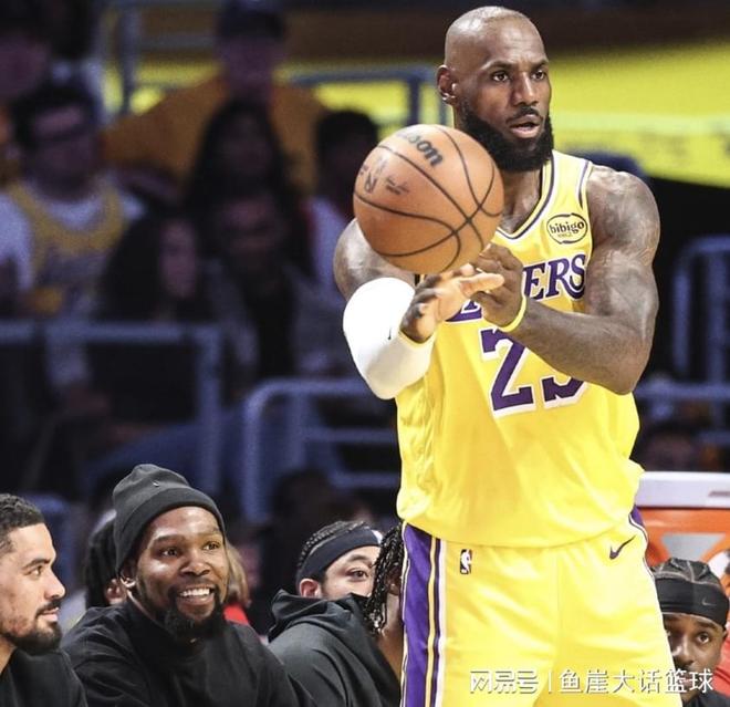 湖人1-0火箭！老詹谈东契奇把话挑明，艾顿说出重点，一点成关键