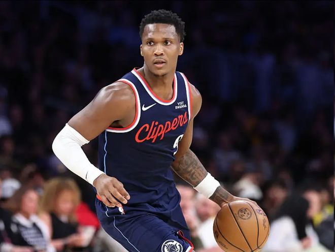 快船将帅集体不满末节判罚！船记：这是我见过卢最生气采访之一