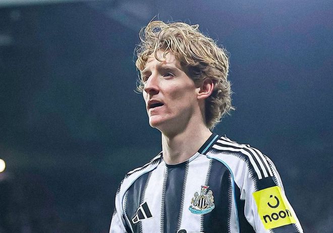 英超3球2助攻要价9500万镑,英媒曝利物浦将签戈登,纽卡再售核心 英超3球2助攻要价9500万镑,英媒曝利物浦将签戈登,纽卡再售核心