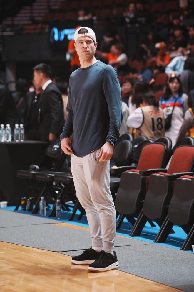 今天寂寞大神穿什么？