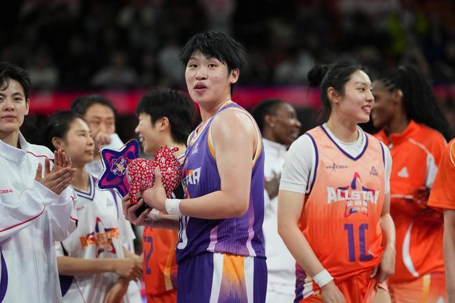 WCBA全明星赛南区队获胜 陈明伶荣膺MVP