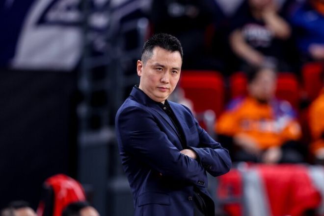 CBA最新排名！上海16连胜霸榜第一，浙江冲击前四，辽宁杀回第九